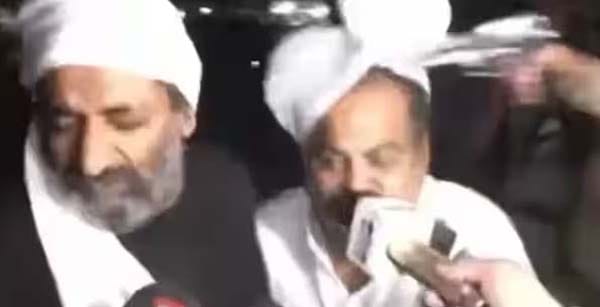 Atiq and Ashraf Ahmed murdered in Prayagraj, the attackers roasted the gangster brothers in front of media cameras