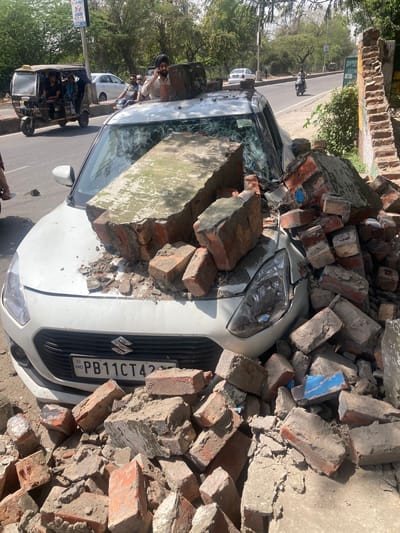 Dr. Policeman's car collapses on wall near Balbir Singh's office