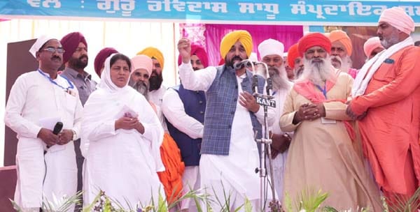 CM SLAMS SELF PROCLAIMED LEADERS OF POOR FOR USURPING MONEY MEANT FOR SCHOLARSHIP OF STUDENTS