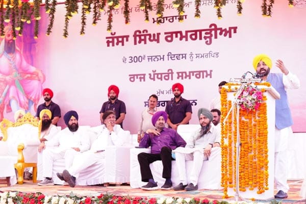 ਦਸੂਹਾ-ਹਾਜੀਪੁਰ ਸੜਕ ਦਾ ਨਾਂ ਸਰਦਾਰ ਜੱਸਾ ਸਿੰਘ ਰਾਮਗੜ੍ਹੀਆ ਦੇ ਨਾਂ ’ਤੇ ਹੋਵੇਗਾ- ਮੁੱਖ ਮੰਤਰੀ ਨੇ ਸਰਦਾਰ ਜੱਸਾ ਸਿੰਘ ਰਾਮਗੜ੍ਹੀਆ ਦੇ 300ਵੇਂ ਜਨਮ ਦਿਹਾੜੇ ਮੌਕੇ ਕੀਤਾ ਐਲਾਨ
