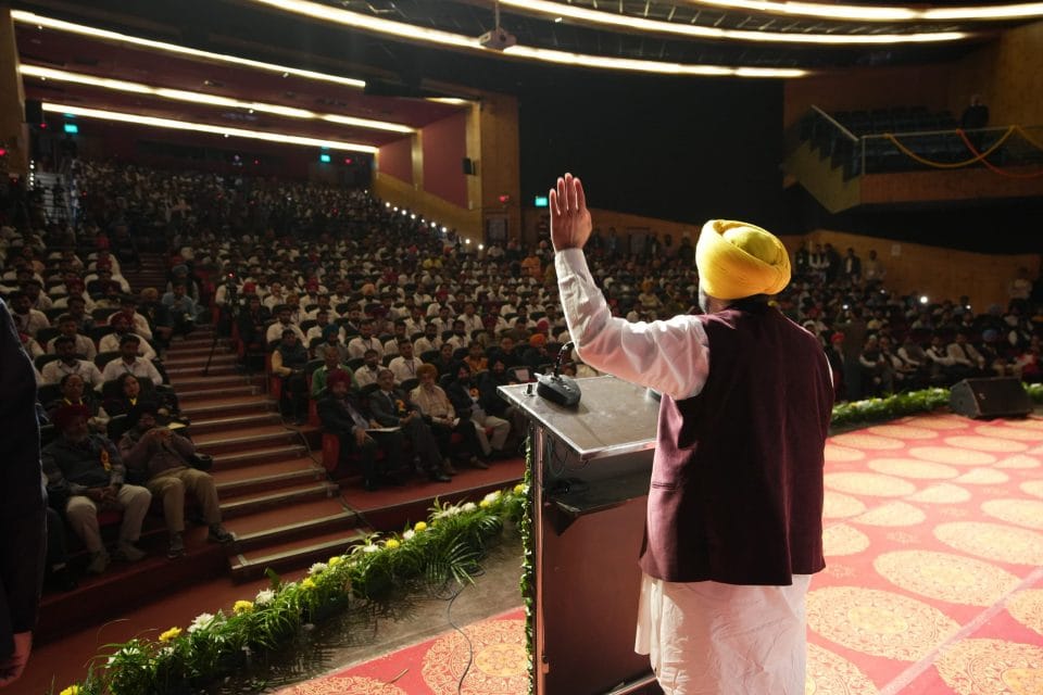 ਪਿਛਲੇ 32 ਮਹੀਨਿਆਂ ਵਿੱਚ ਨੌਜਵਾਨਾਂ ਨੂੰ ਸਰਕਾਰੀ ਨੌਕਰੀਆਂ ਲਈ 49,427 ਨਿਯੁਕਤੀ ਪੱਤਰ ਸੌਂਪੇ