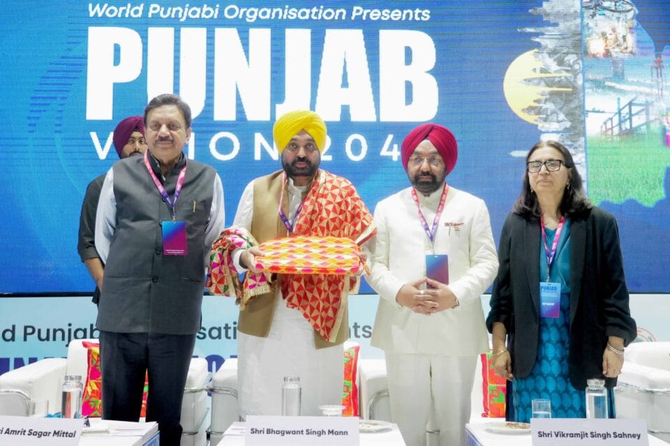 ਜਿਹੜਾ ਕਿਸਾਨ ਅੱਜ ਅੰਨਦਾਤਾ ਅਖਵਾਉਂਦਾ, ਥੋੜ੍ਹੇ ਦਿਨਾਂ ਬਾਅਦ ਪਰਾਲੀ ਸਾੜਨ ਕਰਕੇ ਅਪਰਾਧੀ ਬਣਾ ਦਿੱਤਾ ਜਾਵੇਗਾ