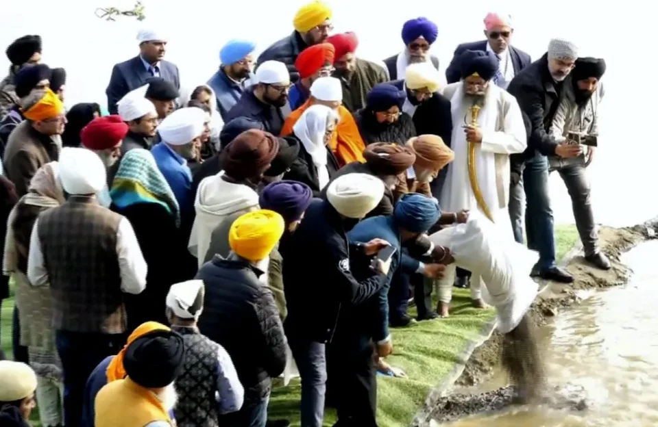 ਸਾਬਕਾ ਪ੍ਰਧਾਨ ਮੰਤਰੀ ਡਾ. ਮਨਮੋਹਨ ਸਿੰਘ ਦੀਆਂ ਅਸਥੀਆਂ ਯਮੁਨਾ ’ਚ ਜਲਪ੍ਰਵਾਹ