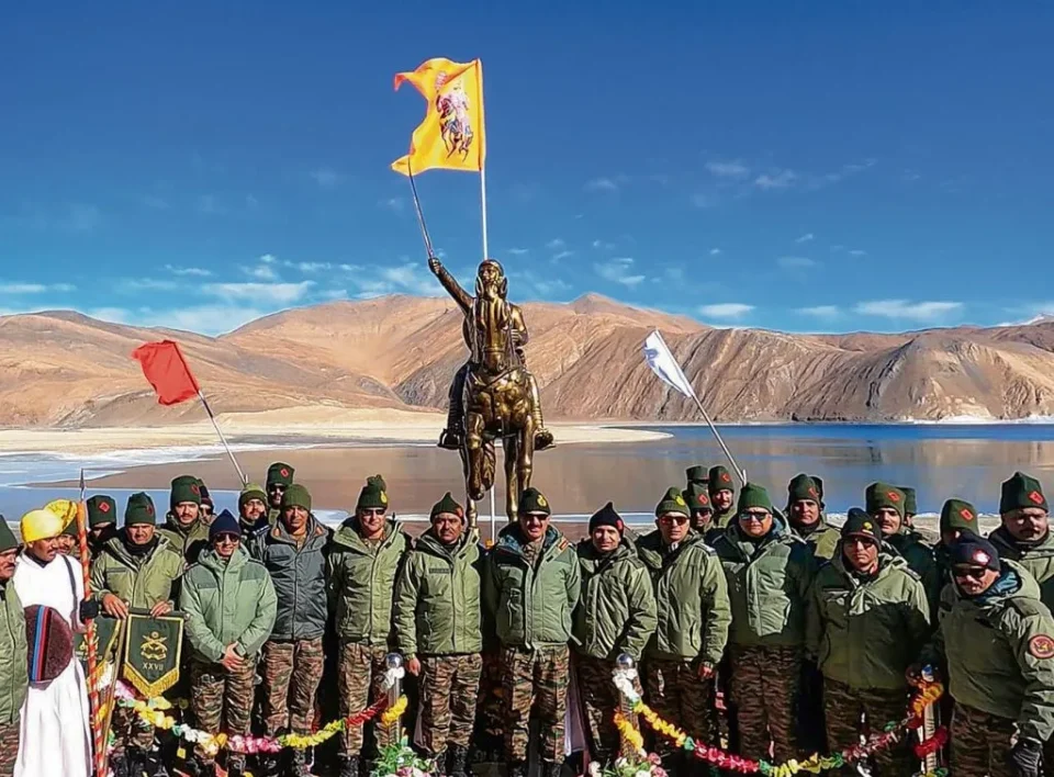 ਭਾਰਤੀ ਫ਼ੌਜ ਵੱਲੋਂ ਪੈਂਗੌਂਗ ਝੀਲ ’ਤੇ ਛਤਰਪਤੀ ਸ਼ਿਵਾਜੀ ਦਾ ਬੁੱਤ ਸਥਾਪਤ