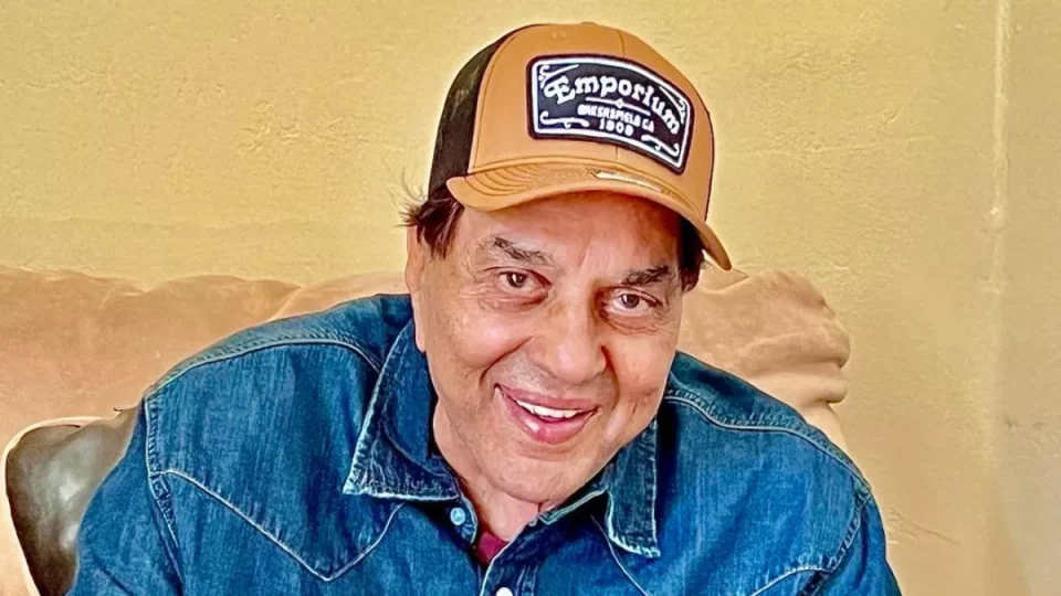 ਹੇਮਾ-ਰੇਖਾ ਨਹੀਂ, ਇਹ ਹੈ ਧਰਮਿੰਦਰ ਦੀ ਪਸੰਦੀਦਾ ਅਦਾਕਾਰਾ, ਥ੍ਰੋਬੈਕ ਫੋਟੋ ਸ਼ੇਅਰ ਕਰ ਕੇ ਕਿਹਾ- 'ਮੇਰੀ ਪਿਆਰੀ ਗੁੱਡੀ'