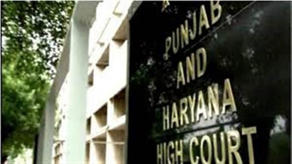 ਬੇਅੰਤ ਸਿੰਘ ਕਤਲ ਕਾਂਡ ਦੇ ਦੋਸ਼ੀ ਪਰਮਜੀਤ ਸਿੰਘ ਭਿਓਰਾ ਦੀ ਪਟੀਸ਼ਨ 'ਤੇ ਯੂਟੀ ਦੇ ਗ੍ਰਹਿ ਸਕੱਤਰ ਤੇ ਚੰਡੀਗੜ੍ਹ ਬੁੜੈਲ ਜੇਲ੍ਹ ਦੇ ਸੁਪਰਡੈਂਟ ਨੂੰ ਨੋਟਿਸ