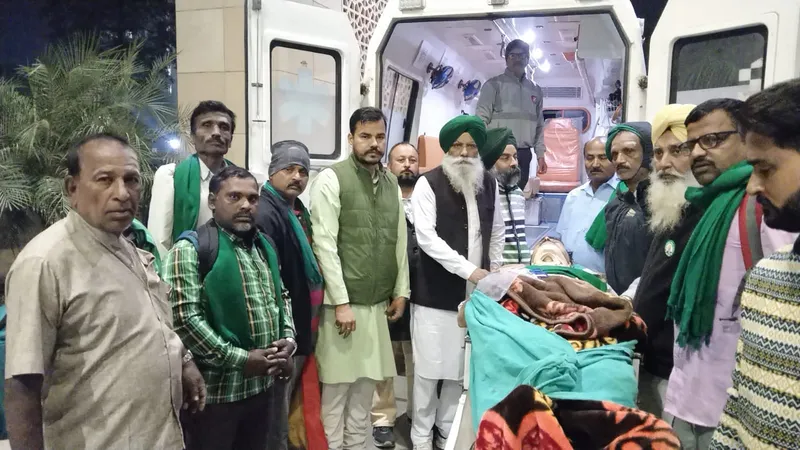 ਜ਼ਖਮੀ ਕਿਸਾਨ ਆਗੂ ਨੂੰ ਏਅਰ ਐਂਬੂਲੈਂਸ ਜ਼ਰੀਏ ਬੰਗਲੌਰ ਭੇਜਿਆ