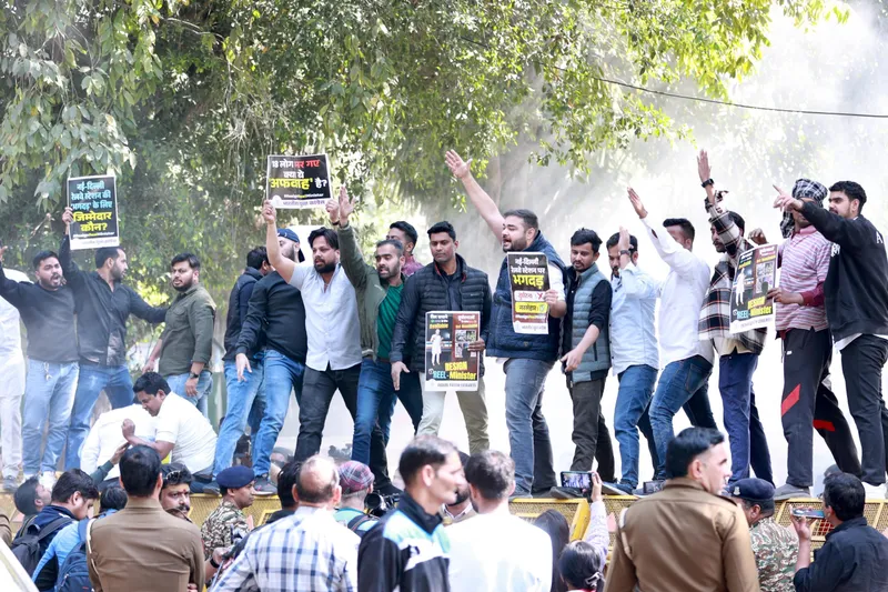 ਭਗਦੜ ਭਾਰਤੀ ਯੂਥ ਕਾਂਗਰਸ ਵੱਲੋਂ ਰੇਲ ਮੰਤਰੀ ਅਸ਼ਵਨੀ ਵੈਸ਼ਨਵ ਖਿਲਾਫ਼ ਪ੍ਰਦਰਸ਼ਨ
