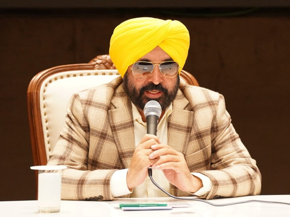 ਜਥੇਦਾਰ ਸਾਹਿਬਾਨ ਨੂੰ ਗੈਰ-ਰਸਮੀ ਢੰਗ ਨਾਲ ਹਟਾਉਣਾ ਅਕਾਲੀਆਂ ਦੀ ਬਦਲਾਖੋਰੀ ਵਾਲੀ ਕਾਰਵਾਈ-ਮੁੱਖ ਮੰਤਰੀ ਕਾਰਵਾਈ ਨੂੰ ਮੰਦਭਾਗਾ ਦੱਸਿਆ