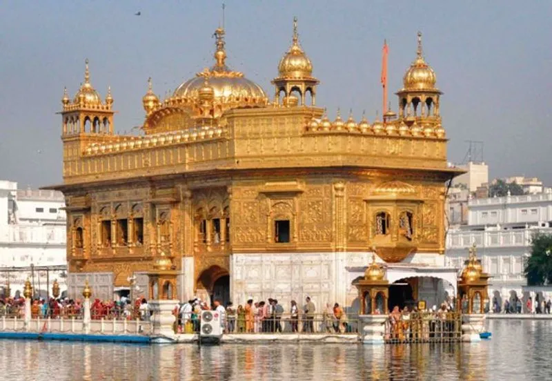ਅਕਾਲ ਤਖ਼ਤ ਦੀ ਪੰਜ ਮੈਂਬਰੀ ਕਮੇਟੀ ਤੇ ਸ਼੍ਰੋਮਣੀ ਅਕਾਲੀ ਦਲ ਵਿਚਾਲੇ ਟਕਰਾਅ