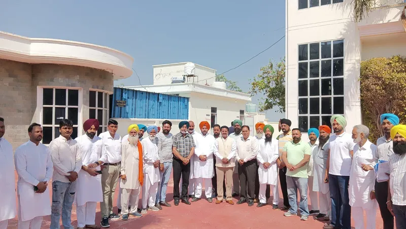 ‘ਆਪ’ ਦੇ ਜ਼ਿਲ੍ਹਾ ਪ੍ਰਧਾਨ ਵੱਲੋਂ ਸਨੌਰ ’ਚ ਬਲਾਕ ਪ੍ਰਧਾਨਾਂ ਨਾਲ ਮੀਟਿੰਗ