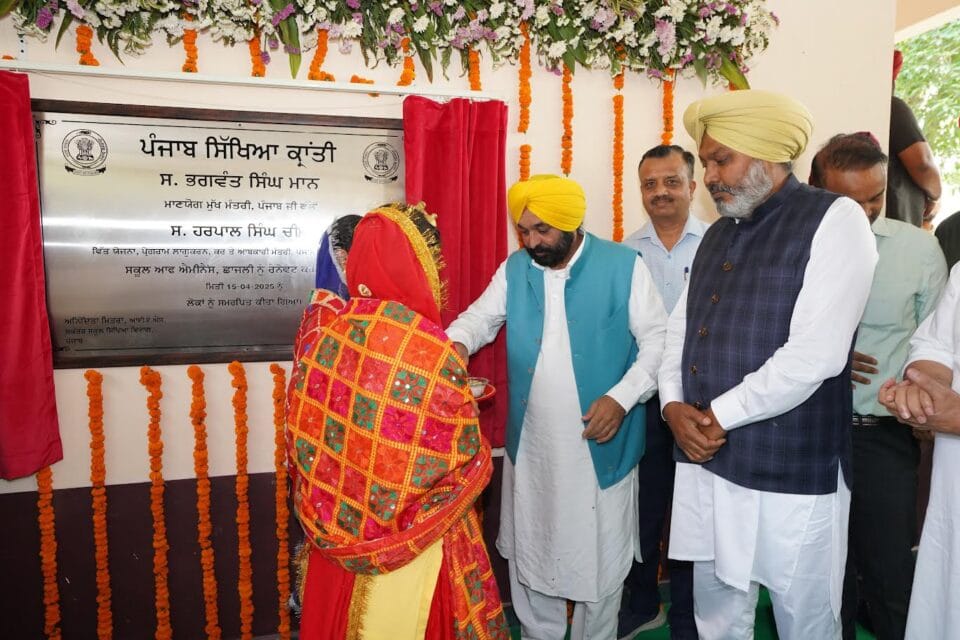 ਪੰਜਾਬ ਅਤੇ ਪੰਜਾਬੀਆਂ ਦੀ ਸੇਵਾ ਸਮਰਪਿਤ ਹੋ ਕੇ ਕਰਦੇ ਰਹਾਂਗੇ-ਮੁੱਖ ਮੰਤਰੀ ਨੇ ਲਿਆ ਸੰਕਲਪ