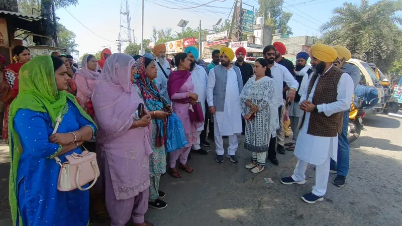 ਮੰਤਰੀ ਵੱਲੋਂ ਬੱਸ ਅੱਡੇ ਦੀ ਅਚਨਚੇਤ ਚੈਕਿੰਗ, ਕੁਤਾਹੀ ਵਰਤਣ ਵਾਲੇ ਇੰਸਪੈਕਟਰ ਨੂੰ ਮੁਅੱਤਲ ਕੀਤਾ