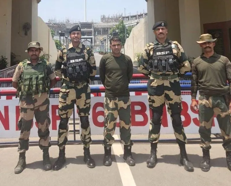 ਪਾਕਿਸਤਾਨ ਨੇ 21 ਦਿਨਾਂ ਬਾਅਦ ਬੀਐੱਸਐੱਫ ਜਵਾਨ ਭਾਰਤ ਨੂੰ ਸੌਂਪਿਆ