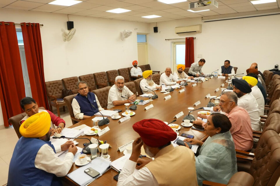 ਪਾਵਨ ਗ੍ਰੰਥਾਂ ਦੀ ਬੇਅਦਬੀ ਦੇ ਘਿਨਾਉਣੇ ਜੁਰਮ ਦੇ ਦੋਸ਼ੀਆਂ ਲਈ ਉਮਰ ਕੈਦ ਦੀ ਸਜ਼ਾ ਨੂੰ ਯਕੀਨੀ ਬਣਾਉਣ ਦੇ ਉਦੇਸ਼ ਨਾਲ ਲਿਆ ਇਤਿਹਾਸਕ ਫੈਸਲਾ