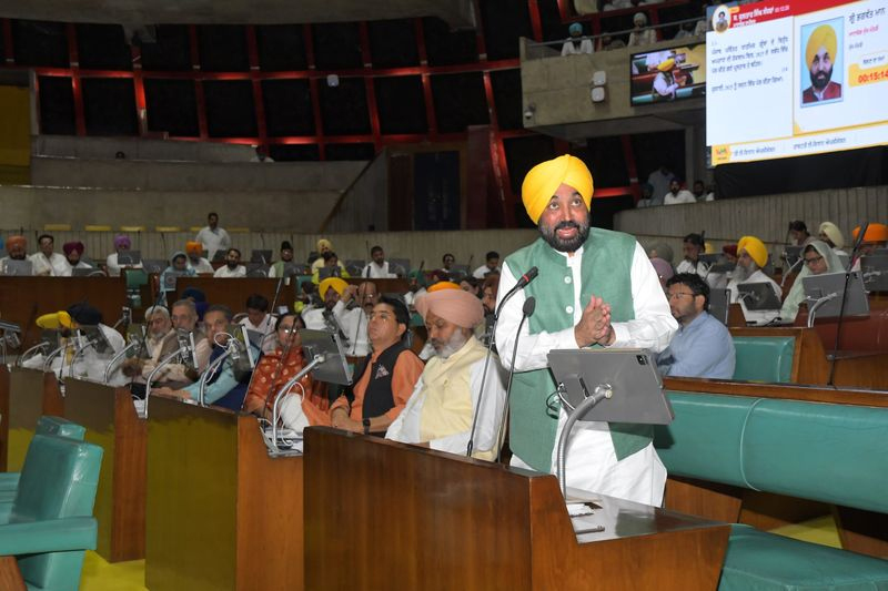 ਪੰਜਾਬ ਵਿਧਾਨ ਸਭਾ ਵੱਲੋਂ ਬੇਅਦਬੀ-ਰੋਕੂ ਬਿਲ ਸਿਲੈਕਟ ਕਮੇਟੀ ਕੋਲ ਭੇਜਣ ਦਾ ਫ਼ੈਸਲਾ