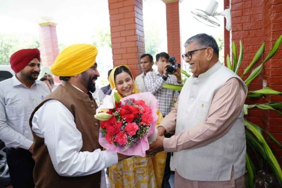 ਸੰਜੀਵ ਅਰੋੜਾ ਨੇ ਪੰਜਾਬ ਦੇ ਕੈਬਨਿਟ ਮੰਤਰੀ ਵਜੋਂ ਹਲਫ਼ ਲਿਆ