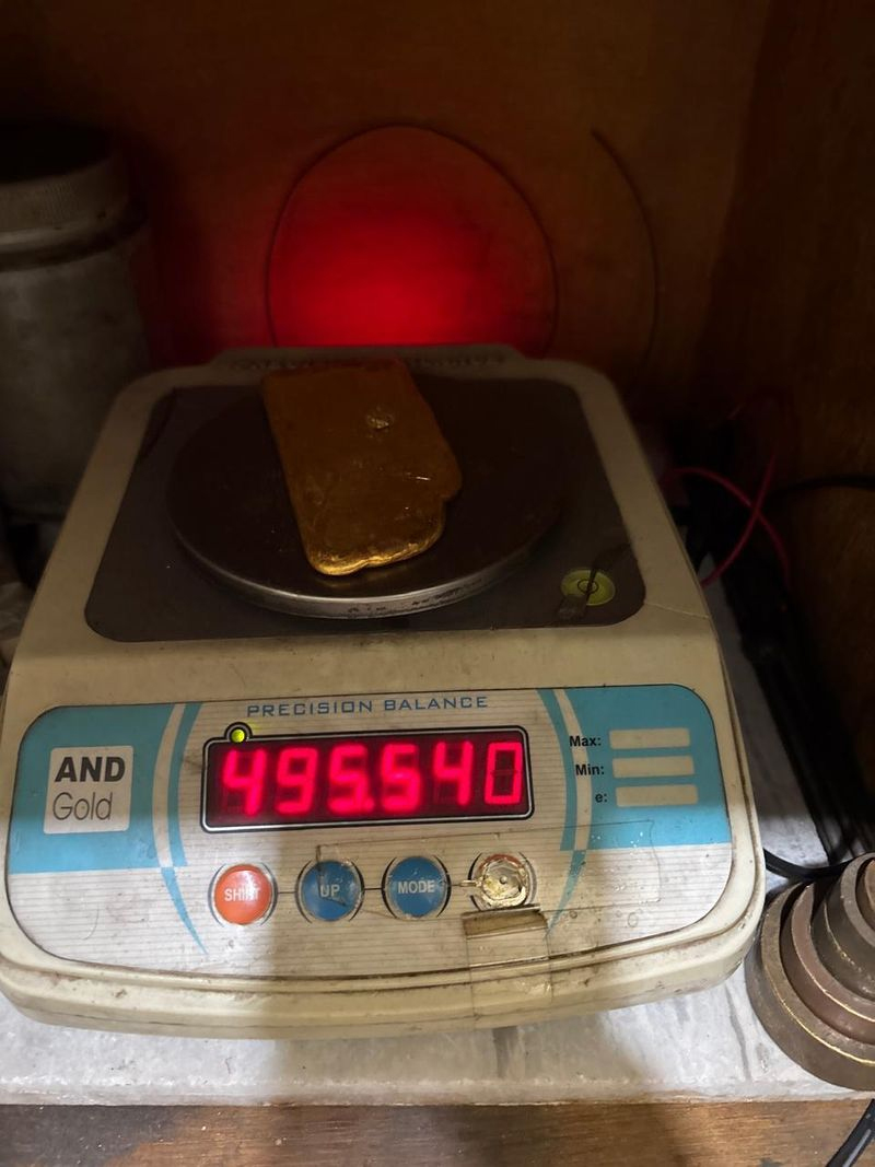 ਅੰਮ੍ਰਿਤਸਰ ਹਵਾਈ ਅੱਡੇ ’ਤੇ ਦੋ ਯਾਤਰੀਆਂ ਕੋਲੋਂ 96 ਲੱਖ ਰੁਪਏ ਦਾ ਸੋਨਾ ਬਰਾਮਦ