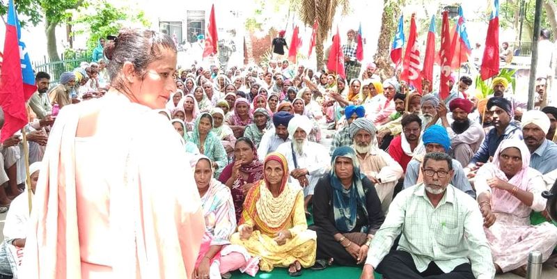 ਮਨਰੇਗਾ ਕਾਮਿਆਂ ਵੱਲੋਂ ਆਵਾਜਾਈ ਠੱਪ