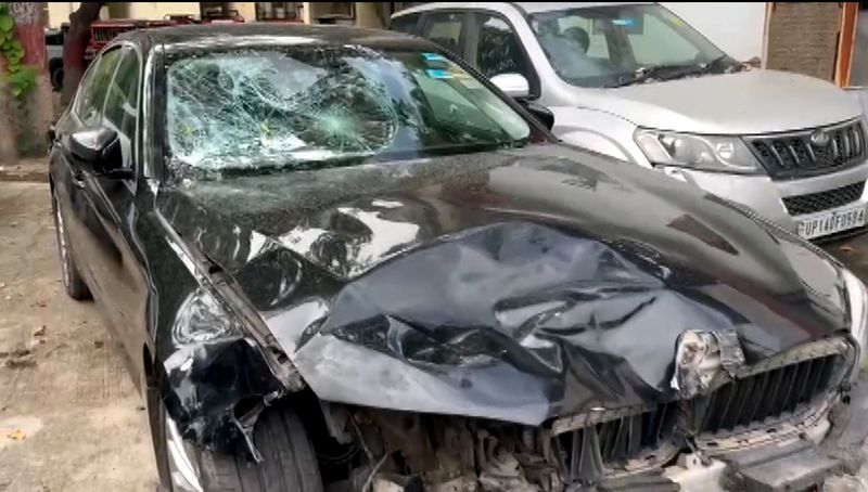 ਨੌਇਡਾ: ਬੀਐੱਮਡਬਲਿਊ ਕਾਰ ਨੇ ਸਕੂਟਰ ਨੂੰ ਟੱਕਰ ਮਾਰੀ, 5 ਸਾਲਾ ਲੜਕੀ ਦੀ ਮੌਤ