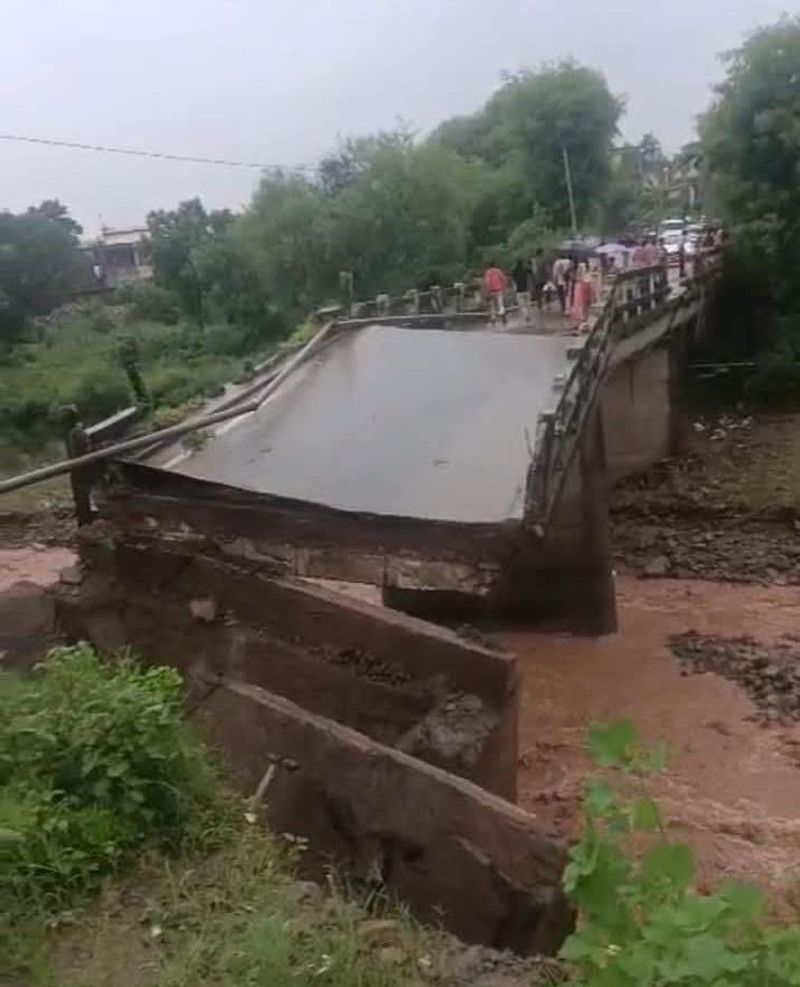 ਹਿਮਾਚਲ: ਭਾਰੀ ਮੀਂਹ ਕਾਰਨ ਕਈ ਥਾਵਾਂ ’ਤੇ ਸਕੂਲ-ਕਾਲਜ ਬੰਦ, ਆਵਾਜਾਈ ਠੱਪ