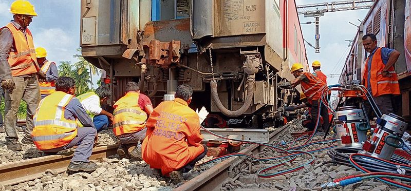 ਇਕ-ਦੂਜੀ ਨਾਲ ਟਕਰਾਉਣ ਕਾਰਨ ਦੋ ਮਾਲ ਗੱਡੀਆਂ ਪਟੜੀ ਤੋਂ ਉਤਰੀਆਂ