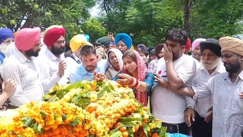 ਮਾਨੂੰਪੁਰ ਦੇ ਸ਼ਹੀਦ ਪ੍ਰਿਤਪਾਲ ਸਿੰਘ ਦਾ ਸਰਕਾਰੀ ਸਨਮਾਨਾਂ ਨਾਲ ਸਸਕਾਰ