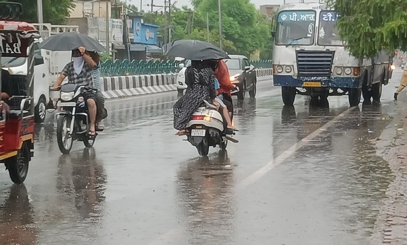 ਹਿਮਾਚਲ ਵਿਚ ਭਾਰੀ ਮੀਂਹ ਮਗਰੋਂ ਚਾਰ ਜ਼ਿਲ੍ਹਿਆਂ ’ਚ ਸਕੂਲ ਬੰਦ; ਪੰਜਾਬ, ਚੰਡੀਗੜ੍ਹ ਤੇ ਹਰਿਆਣਾ ਵਿਚ ਯੈਲੋ ਅਲਰਟ