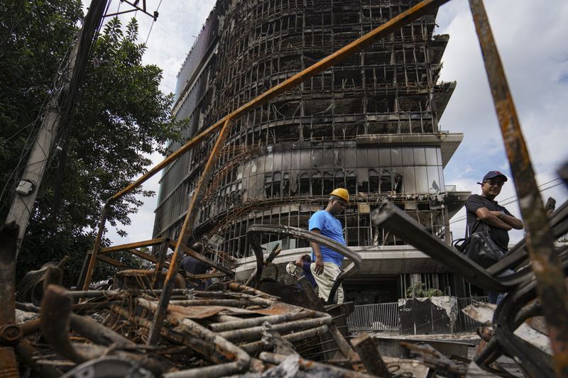 ਨੇਪਾਲ ਸੰਕਟ: ਕਾਠਮੰਡੂ ਨੇੜੇ ਭਾਰਤੀਆਂ ਨੂੰ ਲਿਜਾ ਰਹੀ ਬੱਸ ’ਤੇ ਹਮਲਾ; ਕਈ ਜ਼ਖਮੀ