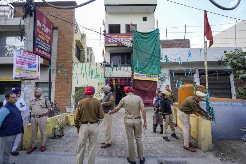 ਅੰਮ੍ਰਿਤਸਰ ਮੰਦਰ ’ਤੇ ਗ੍ਰਨੇਡ ਹਮਲਾ: ਐੱਨਆਈਏ ਵੱਲੋਂ ਤਿੰਨ ਖਿਲਾਫ਼ ਚਾਰਜਸ਼ੀਟ ਦਾਖਲ