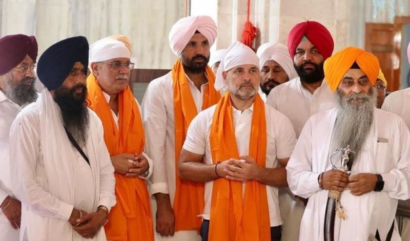 ਰਾਹੁਲ ਗਾਂਧੀ ਨੂੰ ਸਿਰੋਪਾ: ਸ਼੍ਰੋਮਣੀ ਕਮੇਟੀ ਵੱਲੋਂ ਚਾਰ ਮੁਲਾਜ਼ਮਾਂ ਖਿਲਾਫ਼ ਕਾਰਵਾਈ