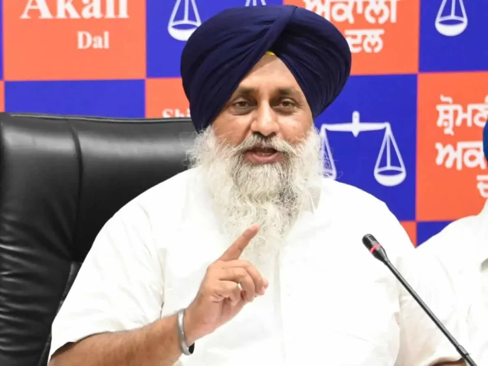 ਸ਼੍ਰੋਮਣੀ ਅਕਾਲੀ ਦਲ ਦੇ ਜ਼ਿਲ੍ਹਾ ਪ੍ਰਧਾਨਾਂ ਤੇ ਹਲਕਾ ਇੰਚਾਰਜਾਂ ਦੀ ਐਮਰਜੈਂਸੀ ਮੀਟਿੰਗ ਸੋਮਵਾਰ ਨੂੰ
