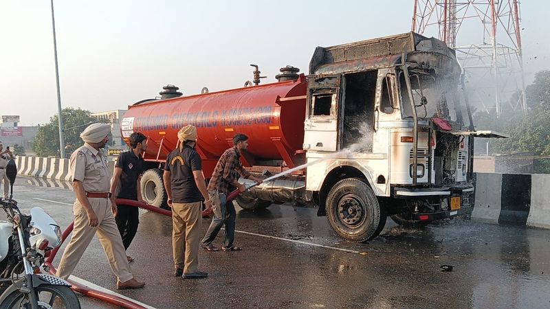 ਫਗਵਾੜਾ: ਤੇਜ਼ਾਬ ਨਾਲ ਭਰੇ ਟੈਂਕਰ ਨੂੰ ਅੱਗ ਲੱਗੀ