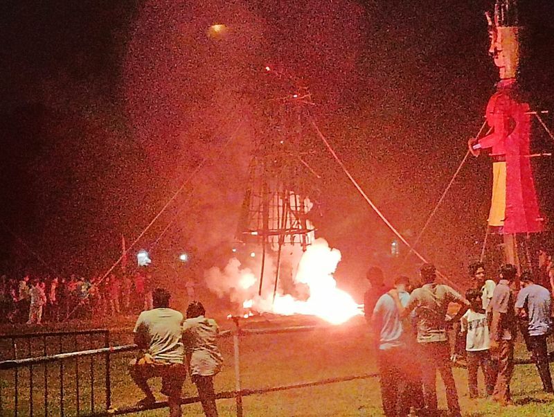 ਚੰਡੀਗੜ੍ਹ ਦੇ ਸੈਕਟਰ 30ਬੀ ’ਚ ਸ਼ਰਾਰਤੀ ਅਨਸਰਾਂ ਨੇ ਇਕ ਦਿਨ ਪਹਿਲਾਂ ਰਾਵਣ ਦਾ ਪੁਤਲਾ ਫੂਕਿਆ