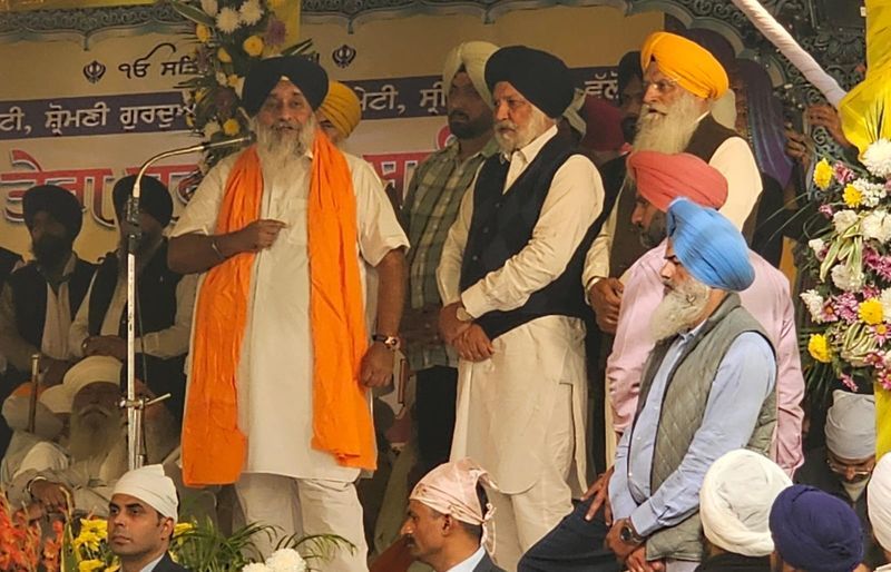 ਆਨੰਦਪੁਰ ਸਾਹਿਬ ਨੂੰ 15 ਸਾਲ ਪਹਿਲਾਂ ਅਕਾਲੀ ਦਲ ਦੀ ਸਰਕਾਰ ਨੇ ਪਵਿੱਤਰ ਸ਼ਹਿਰ ਐਲਾਨਿਆ ਸੀ: ਬਾਦਲ