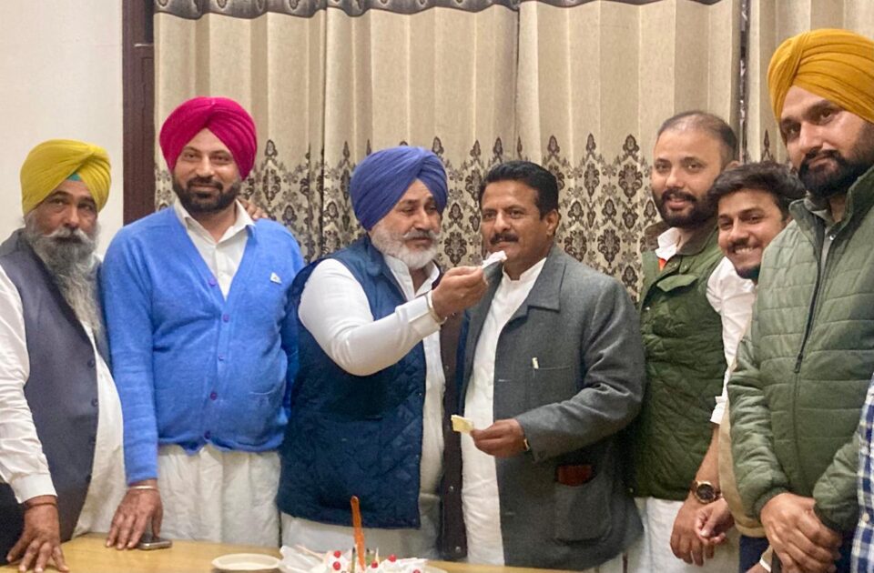 संविधान की रक्षा करती रहेगी आप : तेजिंदर मेहता