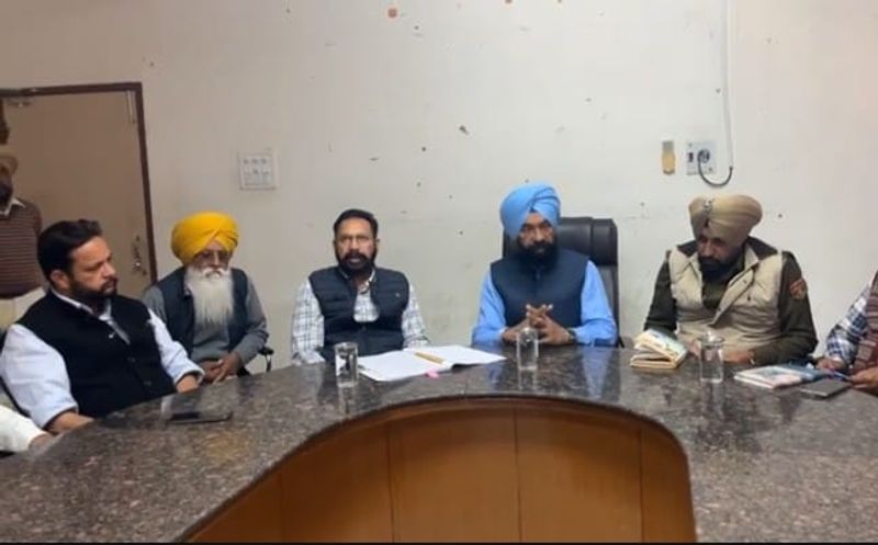 ਸ਼ਹੀਦੀ ਜੋੜ ਮੇਲ ਸਬੰਧੀ ਵਿਧਾਇਕ ਵੱਲੋਂ ਅਧਿਕਾਰੀਆਂ ਨਾਲ ਮੀਟਿੰਗ