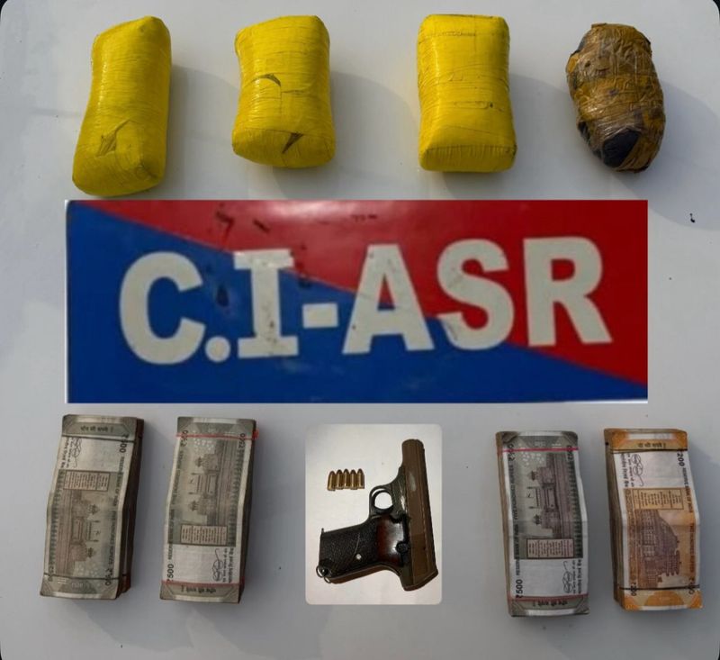 ਅੰਮ੍ਰਿਤਸਰ: 4 ਕਿਲੋ ਹੈਰੋਇਨ, 3.90 ਲੱਖ ਰੁਪਏ ਦੀ ਡਰੱਗ ਮਨੀ ਤੇ ਪਿਸਤੌਲ ਸਮੇਤ ਚਾਰ ਕਾਬੂ