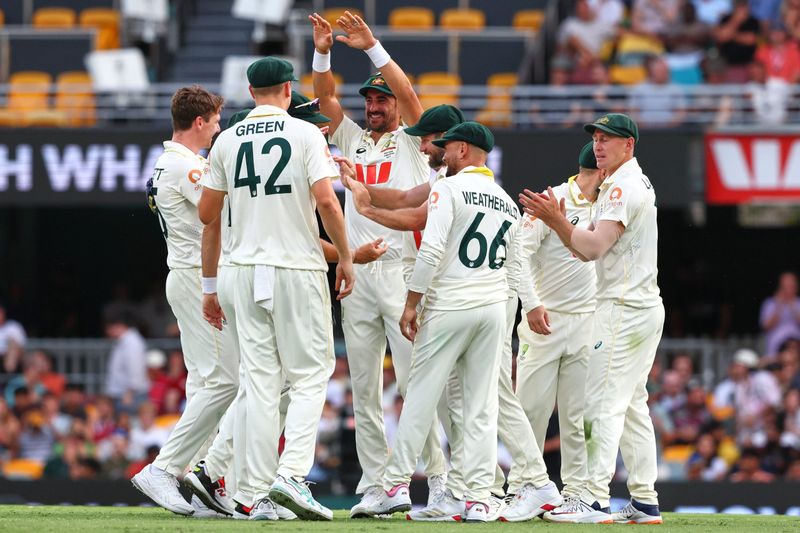 ਐਸ਼ੇਜ ਸੀਰੀਜ਼: ਆਸਟਰੇਲੀਆ 349 ਦੌੜਾਂ ’ਤੇ ਆਲ ਆਊਟ