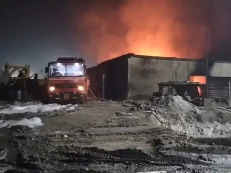 ਜੰਮੂ-ਕਟੜਾ ਐਕਸਪ੍ਰੈਸਵੇਅ ਦੇ ਨਿਰਮਾਣ ਪਲਾਂਟ ਵਿੱਚ ਅੱਗ, ਕਰੀਬ 2 ਕਰੋੜ ਦਾ ਨੁਕਸਾਨ