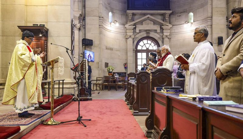 ਕ੍ਰਿਸਮਸ: ਪ੍ਰਧਾਨ ਮੰਤਰੀ ਦਿੱਲੀ ਦੇ ਚਰਚ ਵਿੱਚ ਪ੍ਰਾਰਥਨਾ ’ਚ ਪੁੱਜੇ