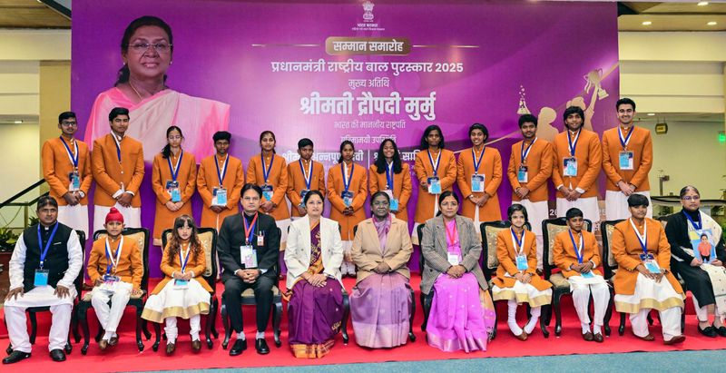 ਰਾਸ਼ਟਰਪਤੀ ਵੱਲੋਂ 20 ਬੱਚੇ ਨੂੰ ਪ੍ਰਧਾਨ ਮੰਤਰੀ ਰਾਸ਼ਟਰੀ ਬਾਲ ਪੁਰਸਕਾਰ ਨਾਲ ਸਨਮਾਨਿਤ
