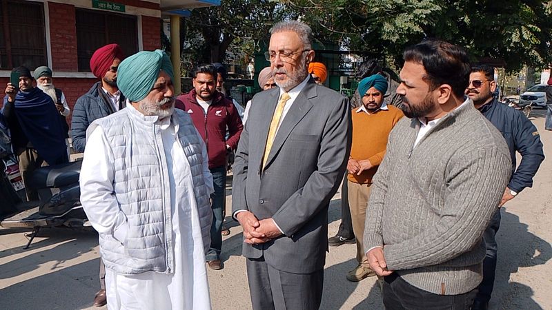 ਸਿਹਤ ਮੰਤਰੀ ਨੇ ਸਿਵਲ ਹਸਪਤਾਲ ਦਾ ਅਚਾਨਕ ਦੌਰਾ ਕੀਤਾ
