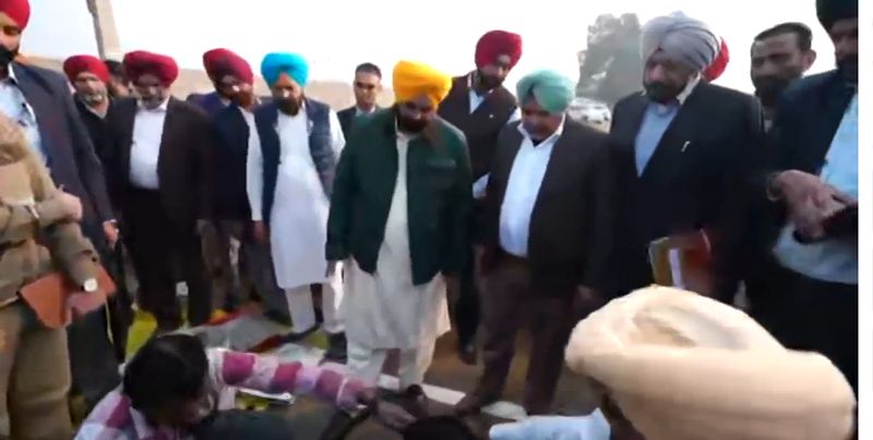 ਮੁੱਖ ਮੰਤਰੀ ਮਾਨ ਵੱਲੋਂ ਪਟਿਆਲਾ ਵਿੱਚ ਸੜਕਾਂ ਦਾ ਨਿਰੀਖਣ