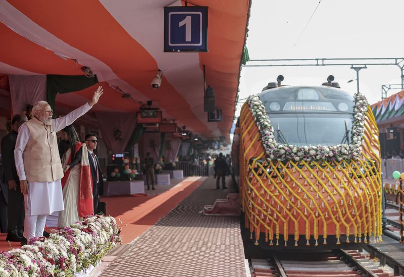 ਭਾਰਤ ਨੂੰ ਮਿਲੀ ਪਹਿਲੀ ਵੰਦੇ ਮਾਤਰਮ ਸਲੀਪਰ ਰੇਲ ਗੱਡੀ