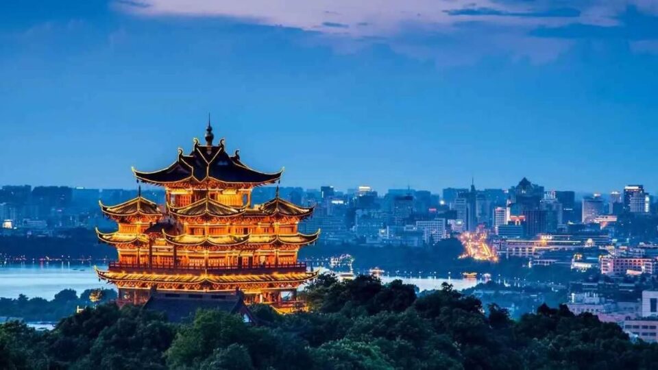 ਵਨ ਚਾਈਲਡ ਪਾਲਿਸੀ ਦਾ ਪਛਤਾਵਾ ! ਪ੍ਰਜਣਨ ਦਰ ਵਧਾਉਣ ਲਈ ਚੀਨ ਨੇ ਖੇਡੀ ਨਵੀਂ ਚਾਲ, ਕੰਡੋਮ ਤੇ ਗਰਭ ਨਿਰੋਧਕ ਗੋਲੀਆਂ 'ਤੇ ਲਗਾਇਆ ਭਾਰੀ ਟੈਕਸ