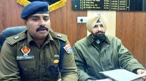 ਦੇਸੀ ਪਿਸਤੌਲ ਤੇ ਤਿੰਨ ਕਾਰਤੂਸਾਂ ਸਣੇ ਲਾਰੈਂਸ ਗਰੁੱਪ ਨਾਲ ਸਬੰਧਤ ਮੈਂਬਰ ਸਣੇ 10 ਗੈਂਗਸਟਰ ਗ੍ਰਿਫ਼ਤਾਰ