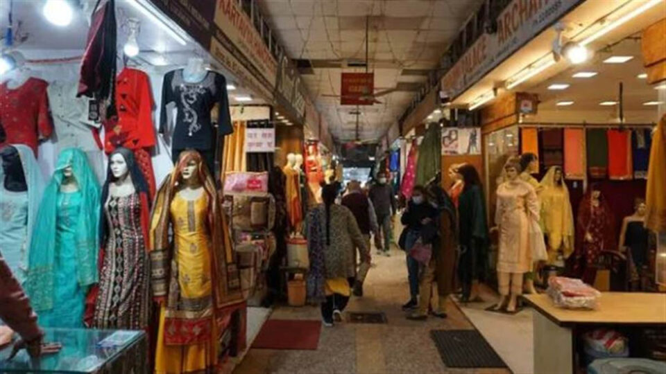 ਕੱਪੜੇ, ਬੂਟ, ਗਹਿਣੇ ਸਭ ਕੁਝ ਹੋ ਜਾਵੇਗਾ ਇੰਨਾ ਸਸਤਾ, ਭਾਰਤ-EU FTA ਨਾਲ ਤੁਹਾਡੀ ਜ਼ਿੰਦਗੀ 'ਚ ਕੀ ਬਦਲ ਜਾਵੇਗਾ?