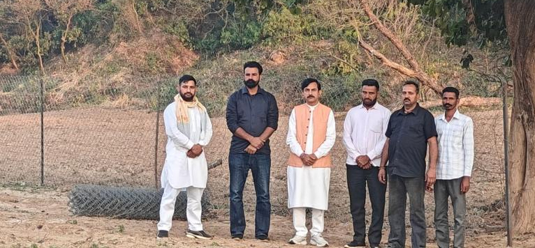 ਪਿੰਡ ਮਿਰਜ਼ਾਪੁਰ ਵਿੱਚ ਭੂ-ਮਾਫੀਆ ਵੱਲੋਂ ਗੈਰਕਾਨੂੰਨੀ ਤੌਰ ‘ਤੇ ਪਹਾੜ ਅਤੇ ਜੰਗਲ ਸਮਤਲ ਕੀਤੀ ਪਲਾਟਿੰਗ ਅਤੇ ਫਾਰਮ ਹਾਊਸਿੰਗ