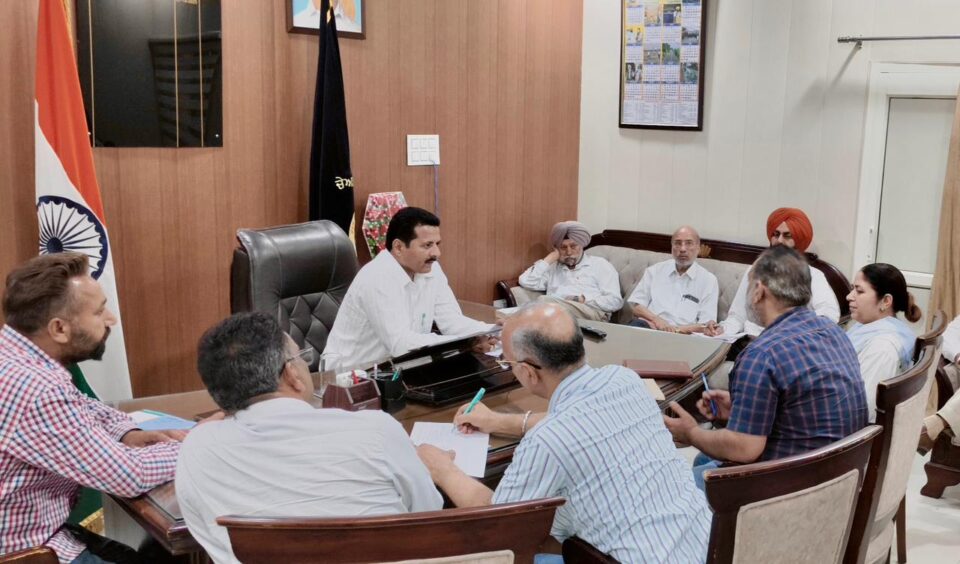 चेयरमैन तेजिंदर मेहता ने की कॉलेजों के साथ बैठक विद्यार्थियों के लिए अधिक से अधिक अवसर उपलब्ध करवाने पर दिया जोर